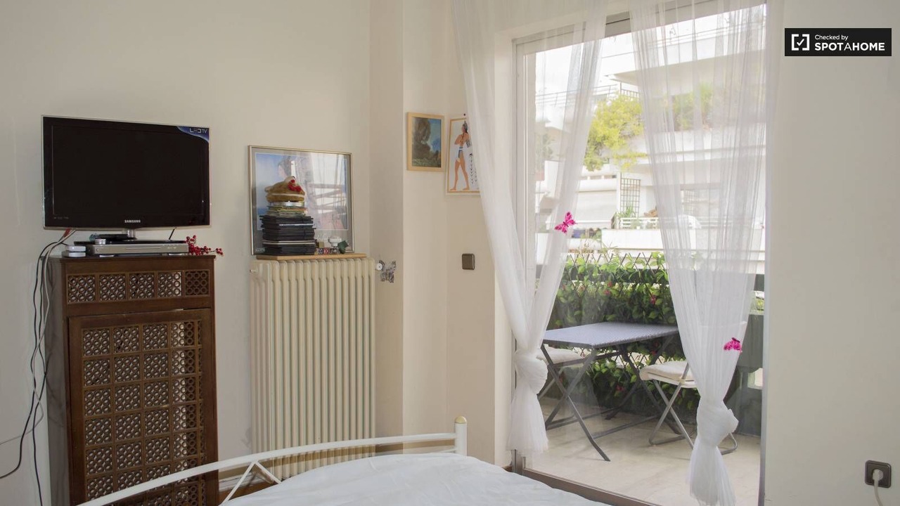 Photo of Bedroom in Nea Smirni