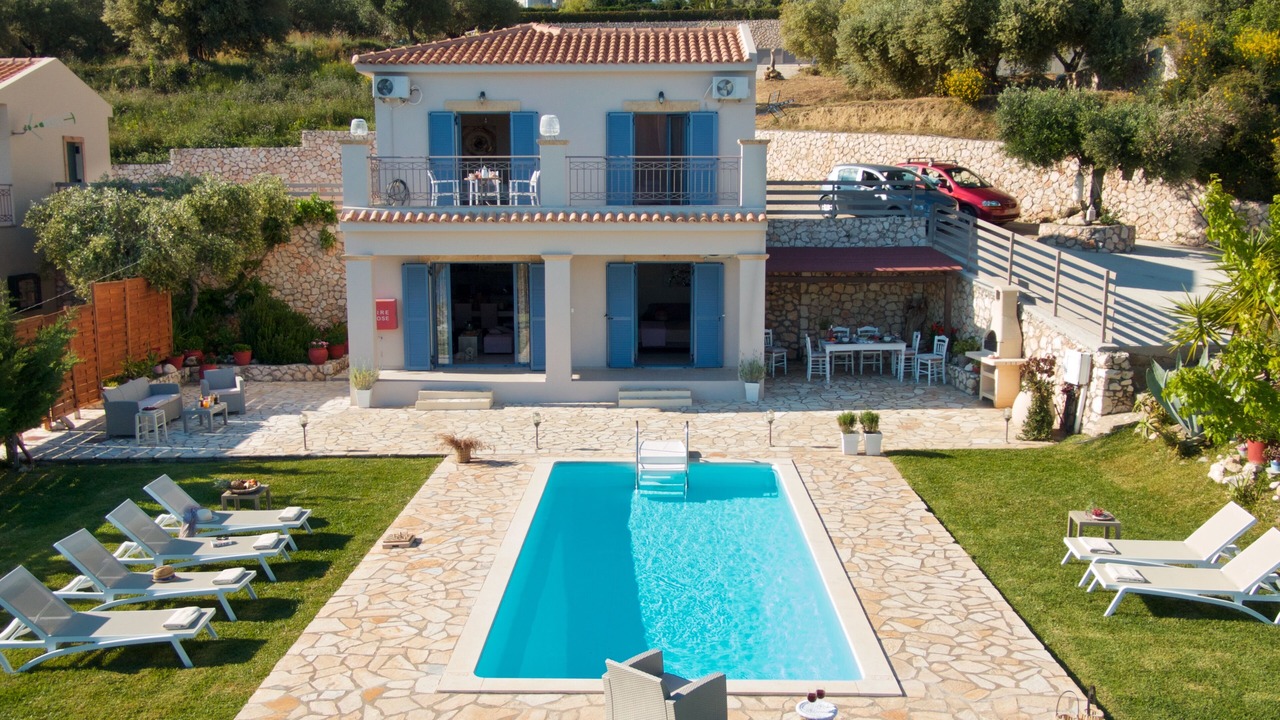 Photo of Outdoor in Karavados