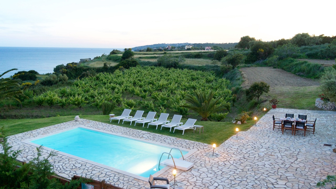Photo of Outdoor in Karavados