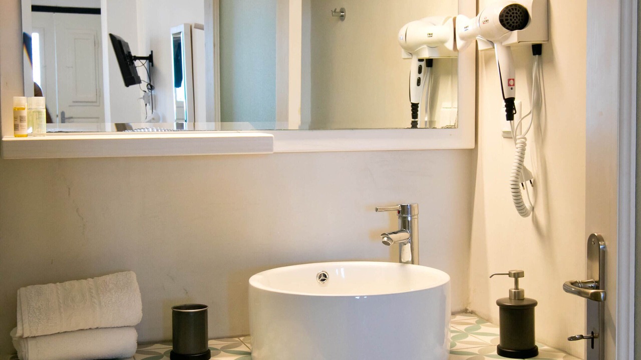 Photo of Bathroom in Kamari