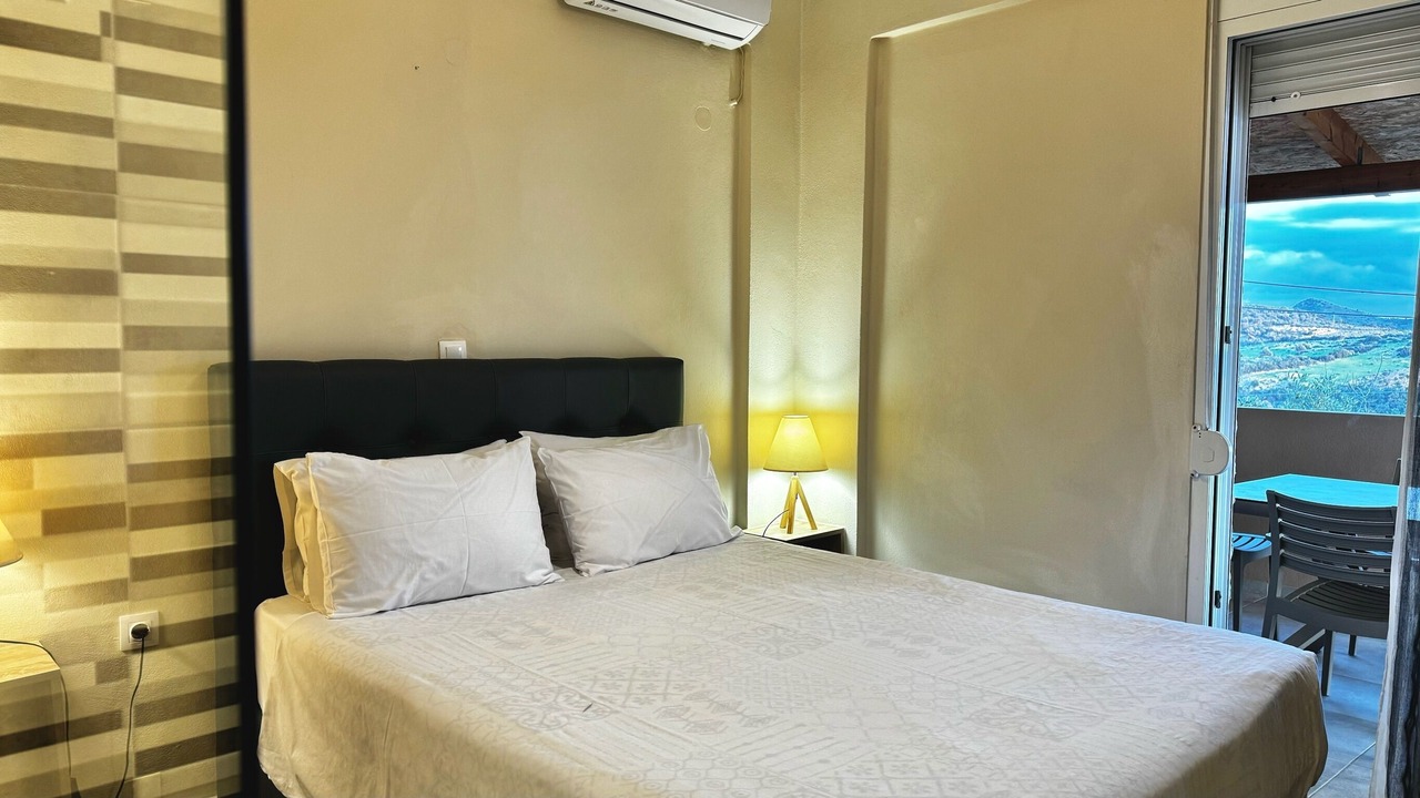 Photo of Bedroom in Triopetra