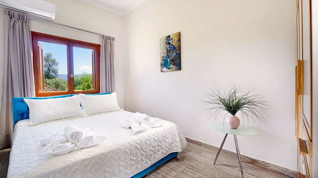 Photo of Bedroom in Vatolakkos