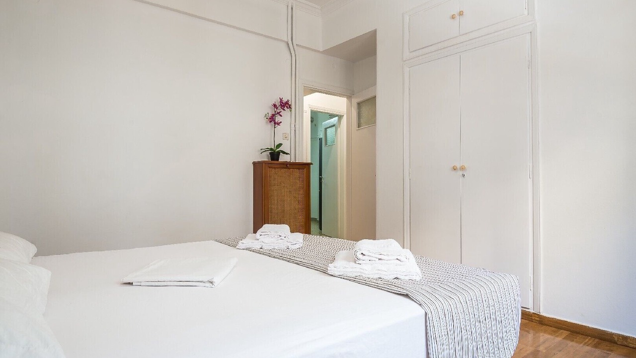 Photo of Bedroom in Platia Viktorias