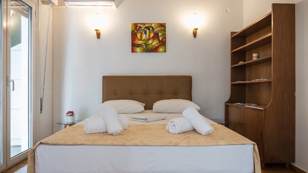 Photo of Bedroom in Platia Viktorias