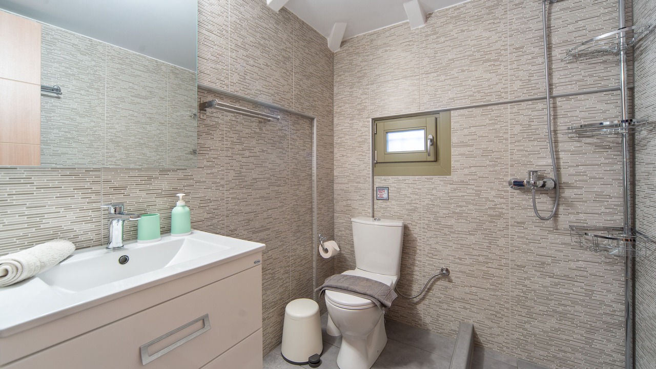 Photo of Bathroom in Platanidia