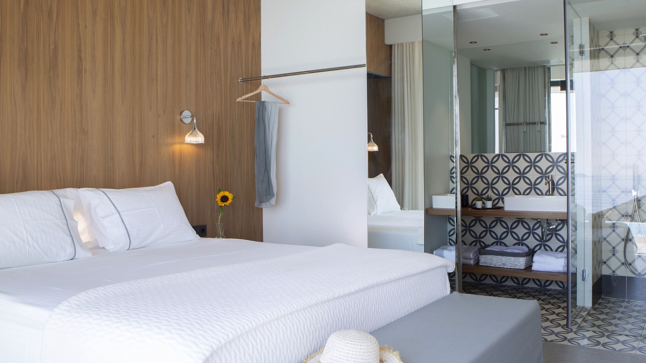 Photo of Bedroom in Evgiros
