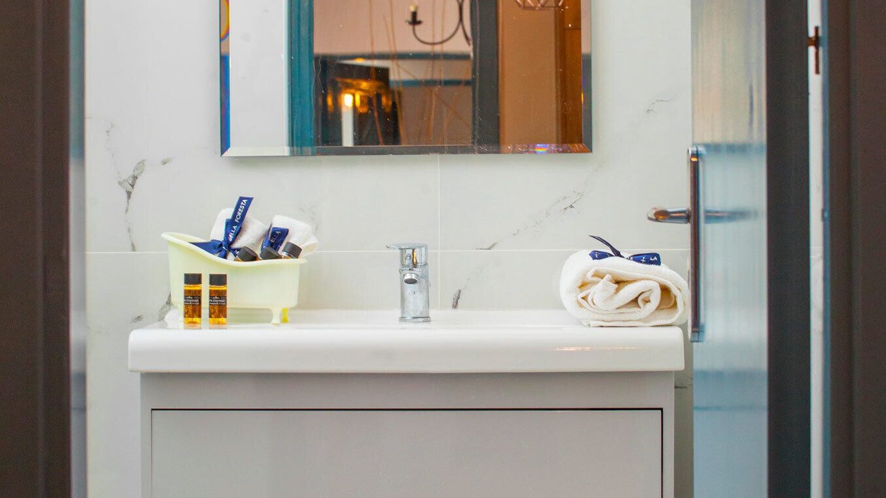 Photo of Bathroom in Ixia