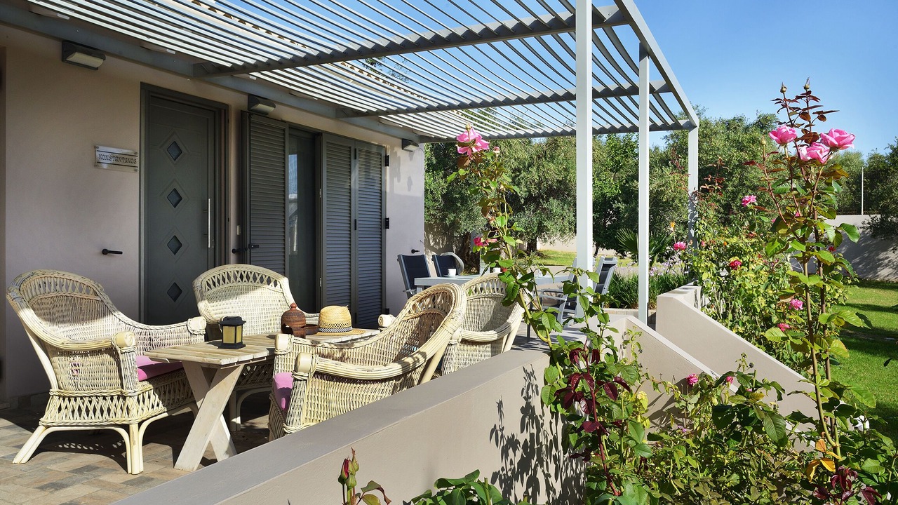 Photo of Patio Balcony in Kato Stalos