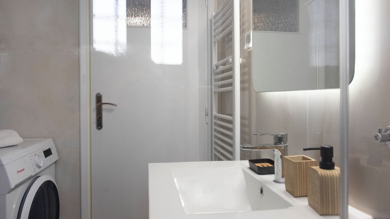 Photo of Bathroom in Voula