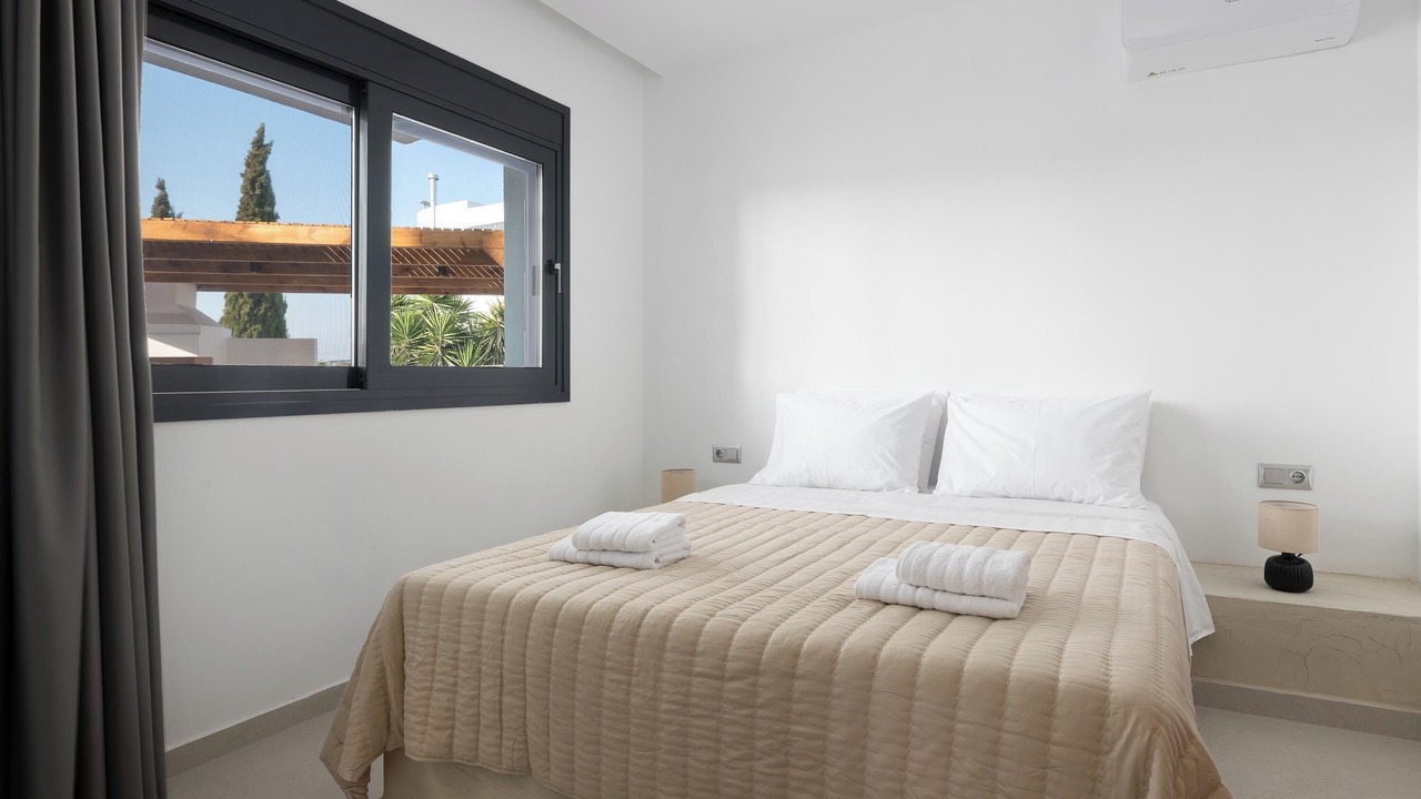 Photo of Bedroom in Petaloudes