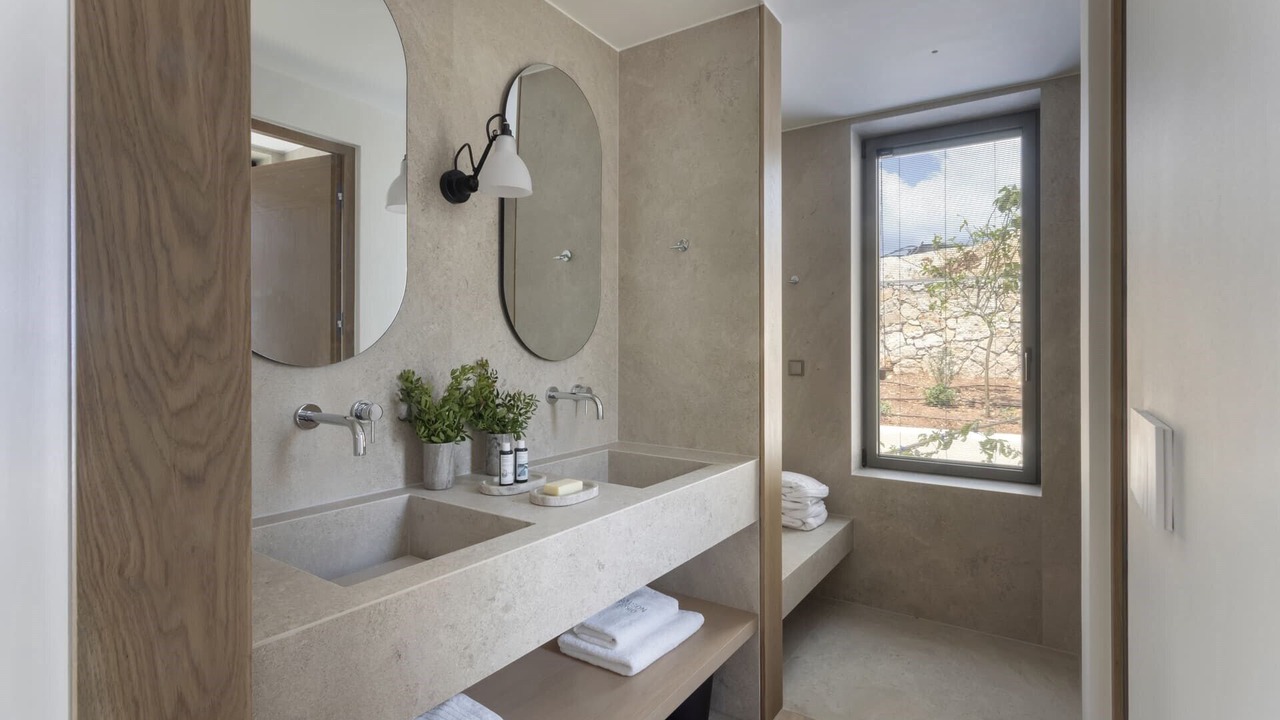 Photo of Bedroom in Evgiros