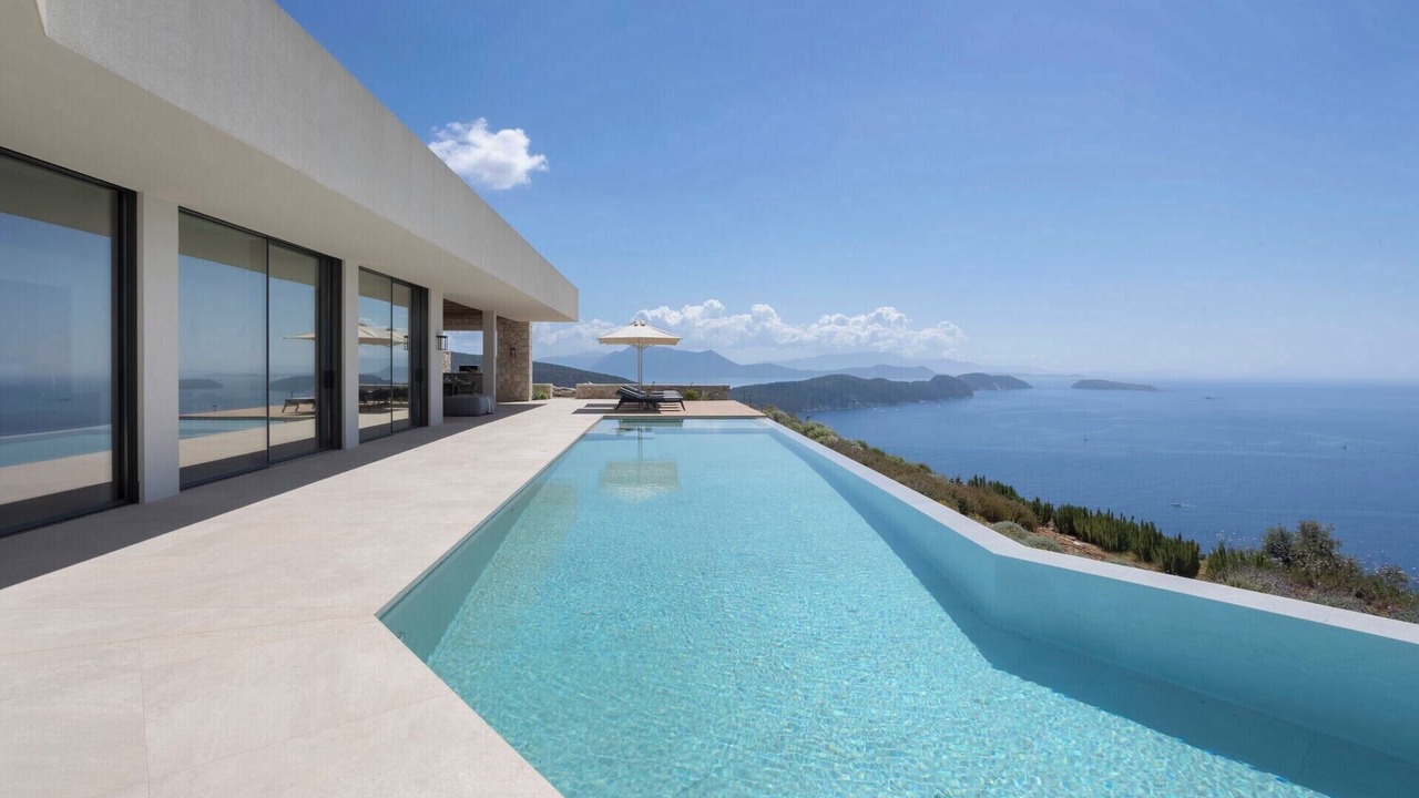 Photo of Outdoor in Evgiros