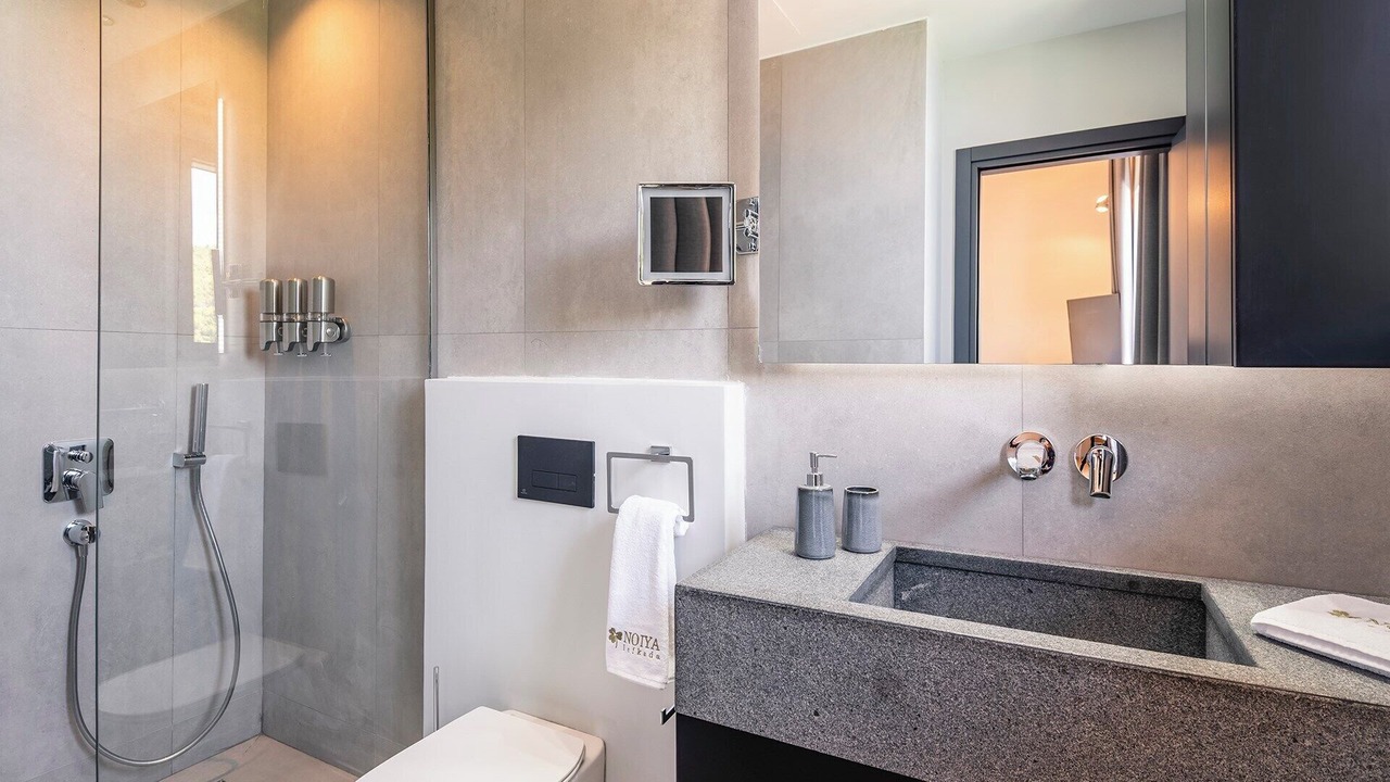 Photo of Bedroom in Evgiros