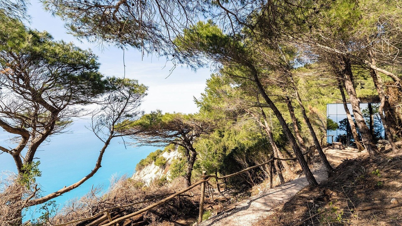 Photo of Outdoor in Evgiros