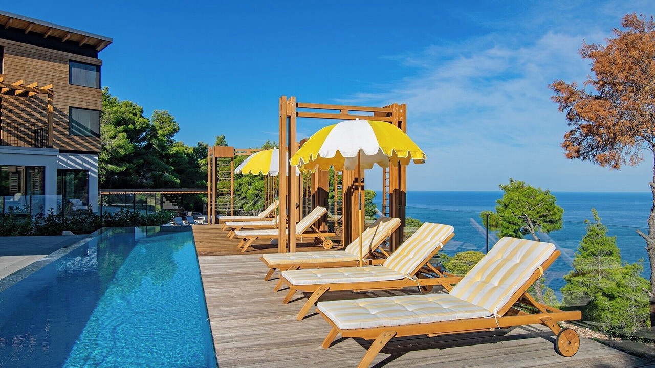 Photo of Outdoor in Evgiros