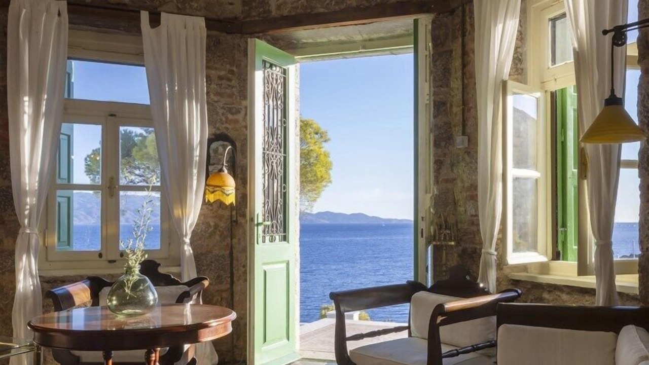 Photo of Others in Hydra