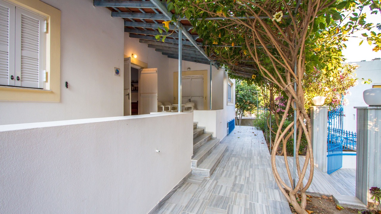 Photo of Others in Alinda