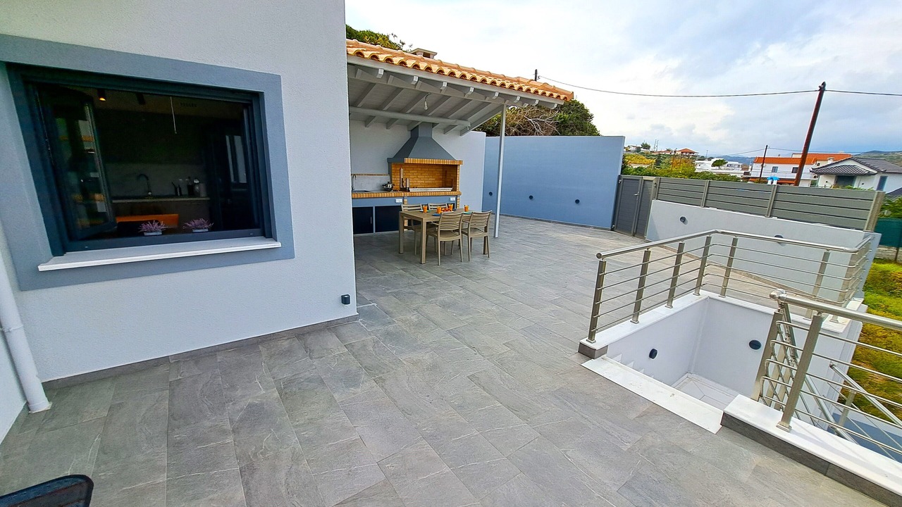 Photo of Outdoor in Mourteri