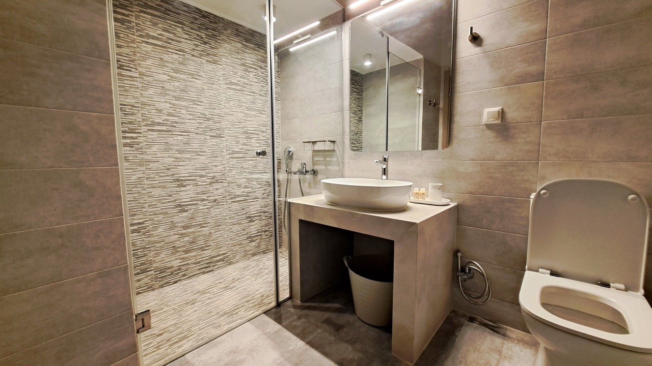 Photo of Bathroom in Mourteri