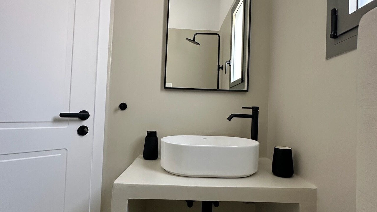 Photo of Bathroom in Ormos Korthiou