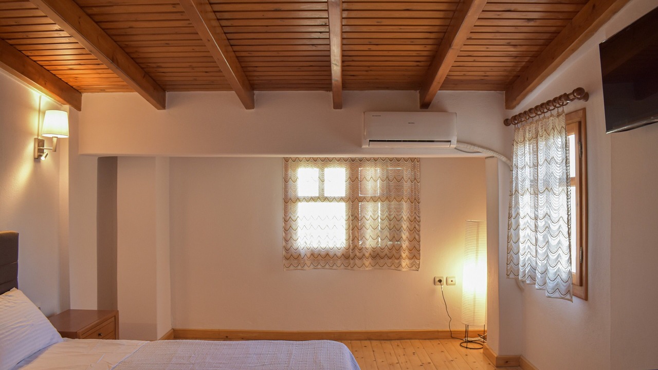 Photo of Bedroom in Lavreotiki