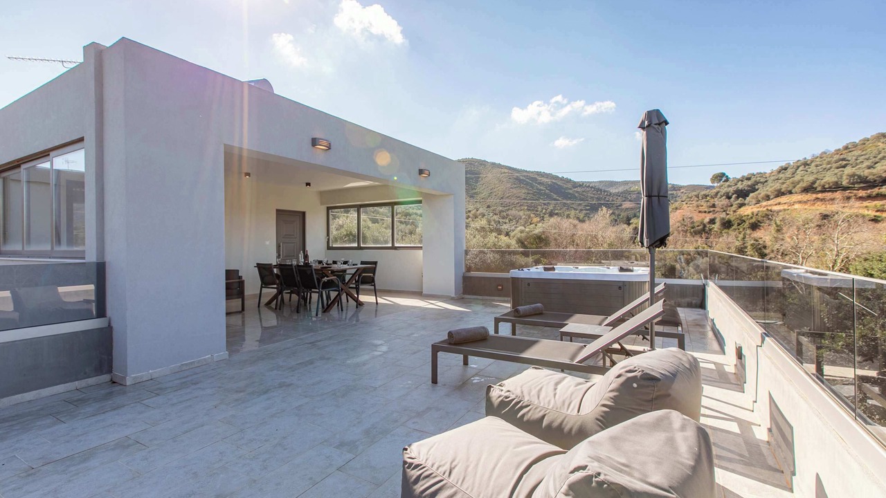 Photo of Outdoor in Vatolakkos