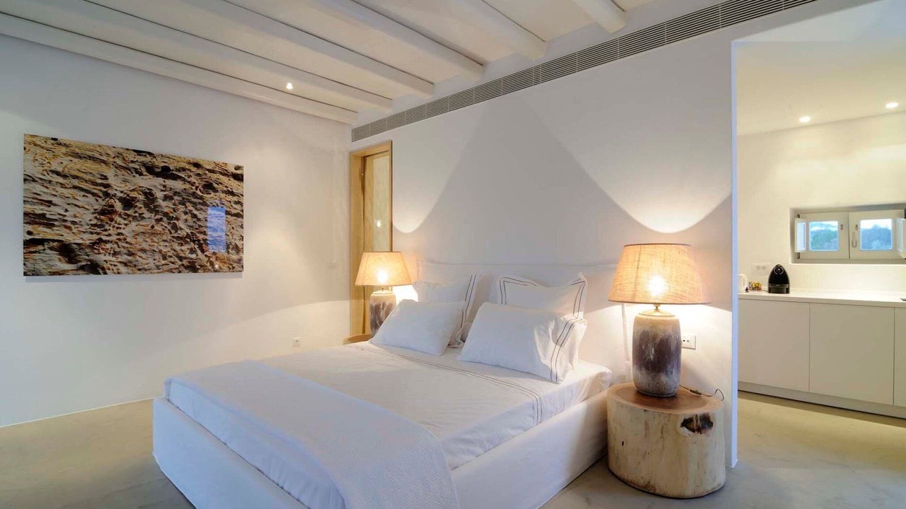 Photo of Others in Chrissi Akti