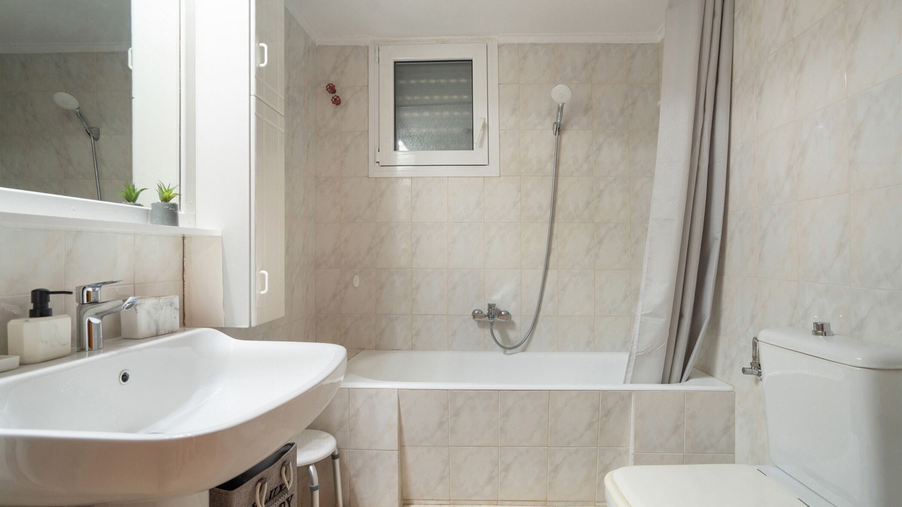 Photo of Bathroom in Nea Sinopi