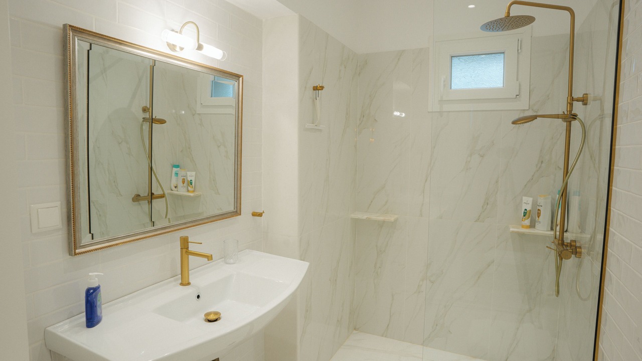 Photo of Bathroom in Kastoria