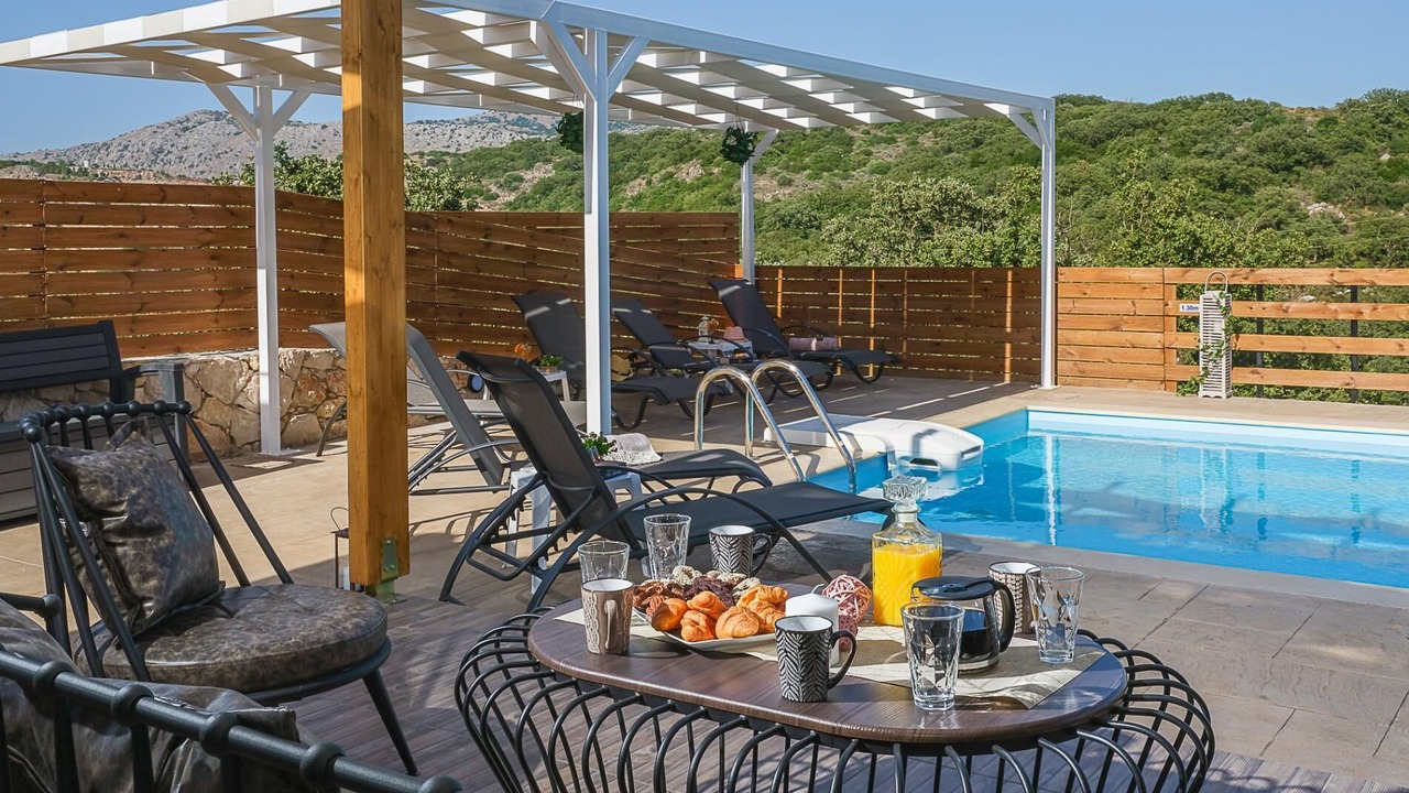 Photo of Outdoor in Monopari
