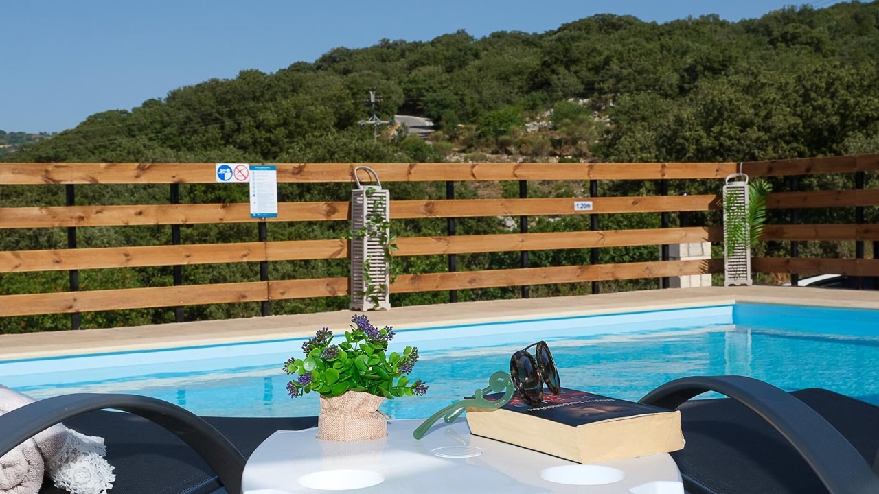 Photo of Outdoor in Monopari