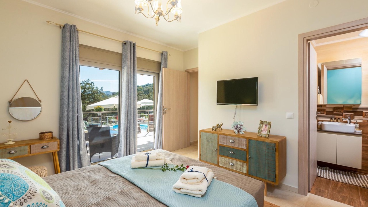 Photo of Bedroom in Monopari