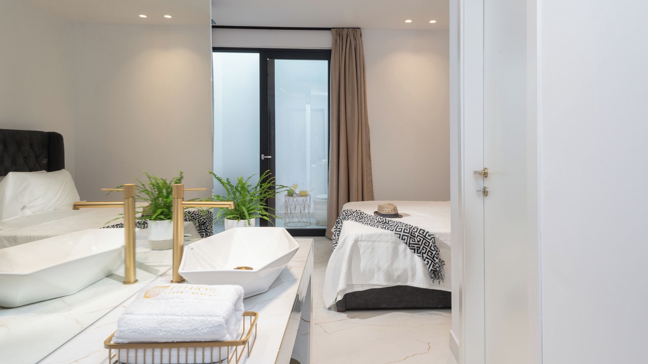 Photo of Bedroom in Analipsi