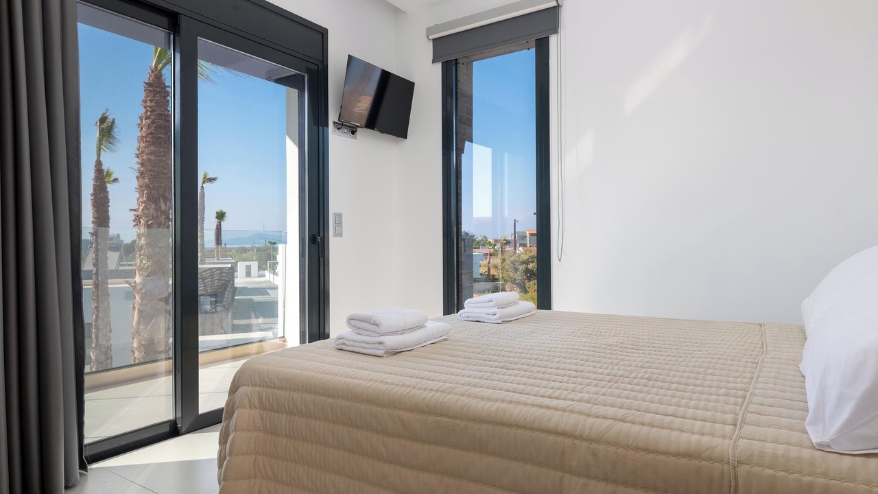 Photo of Bedroom in Petaloudes