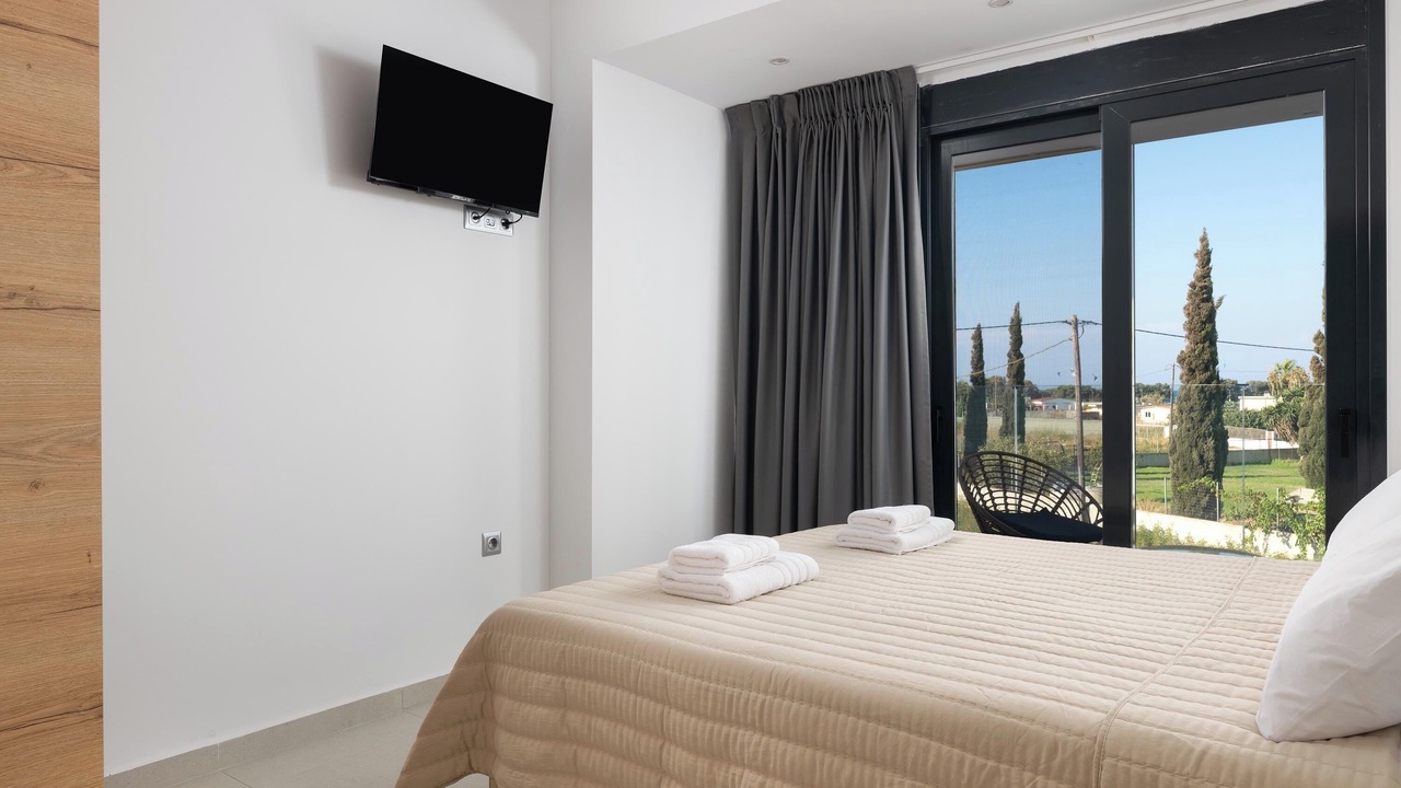 Photo of Bedroom in Petaloudes