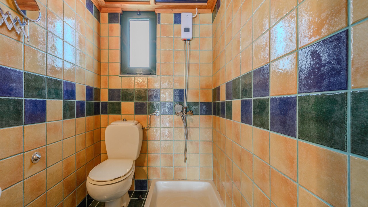 Photo of Bathroom in Keratokambos