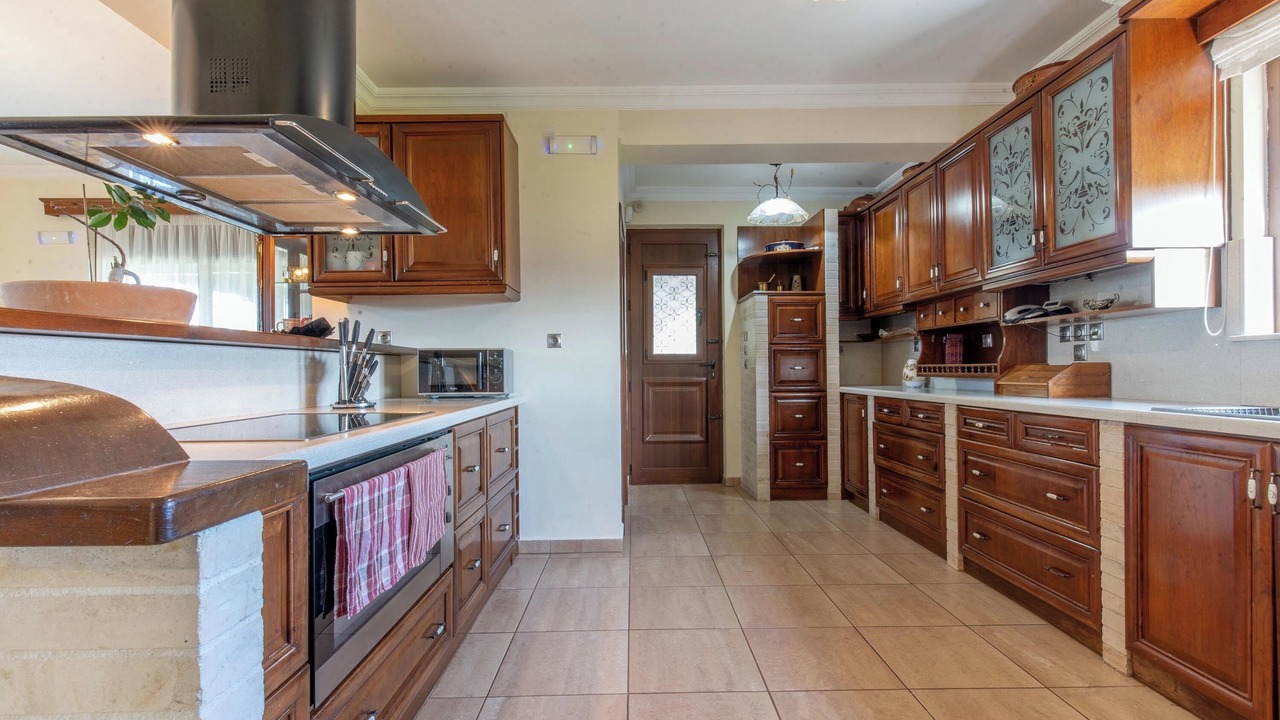 Photo of Kitchen in Petaloudes