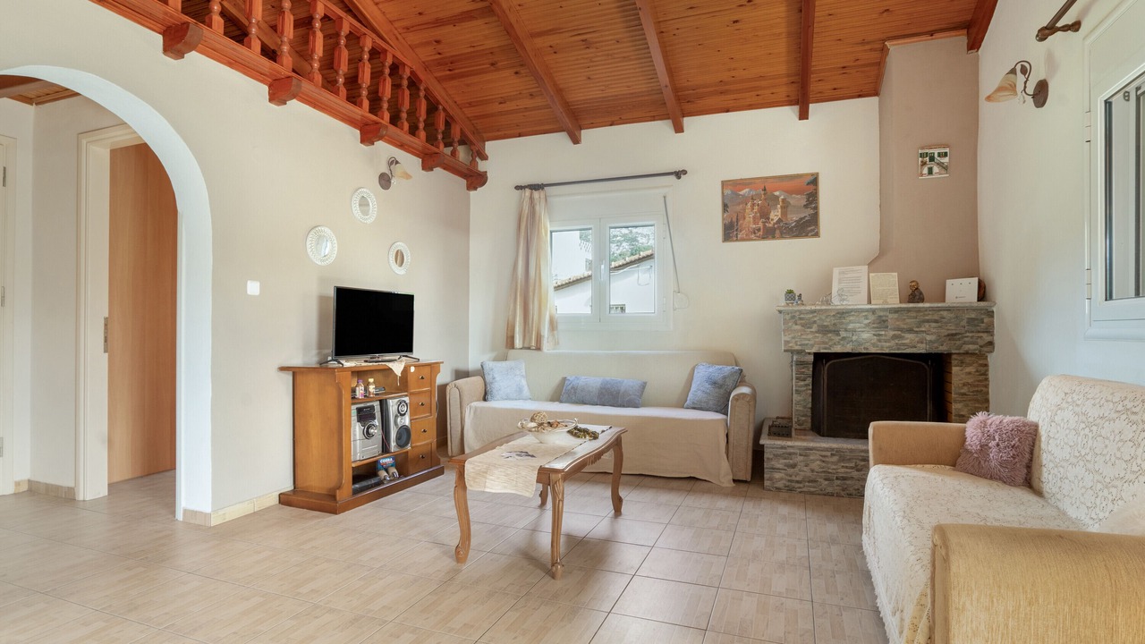 Photo of Livingroom in Kryoneri
