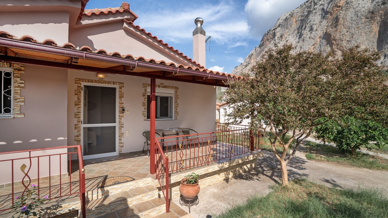Photo of Patio Balcony in Kryoneri