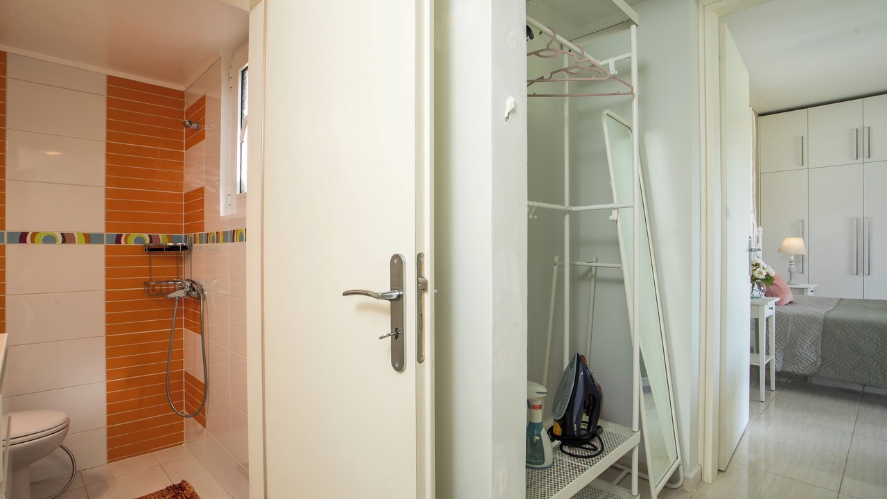 Photo of Bathroom in Petaloudes