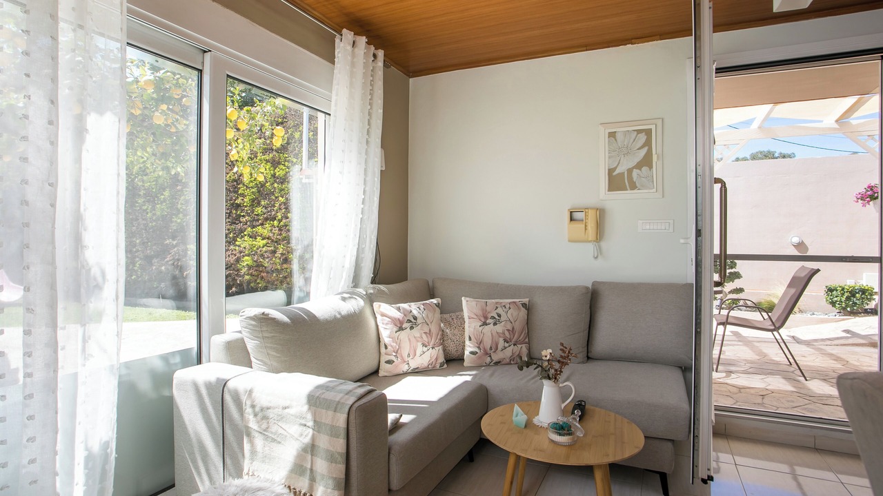 Photo of Livingroom in Petaloudes