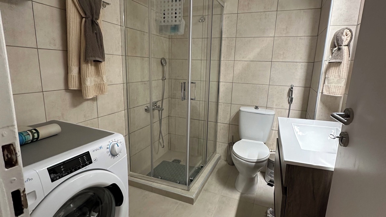 Photo of Bathroom in Peiraiki