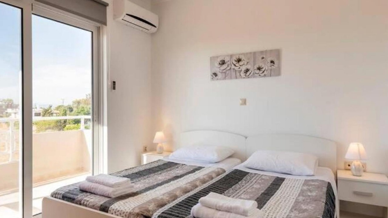 Photo of Bedroom in Petaloudes