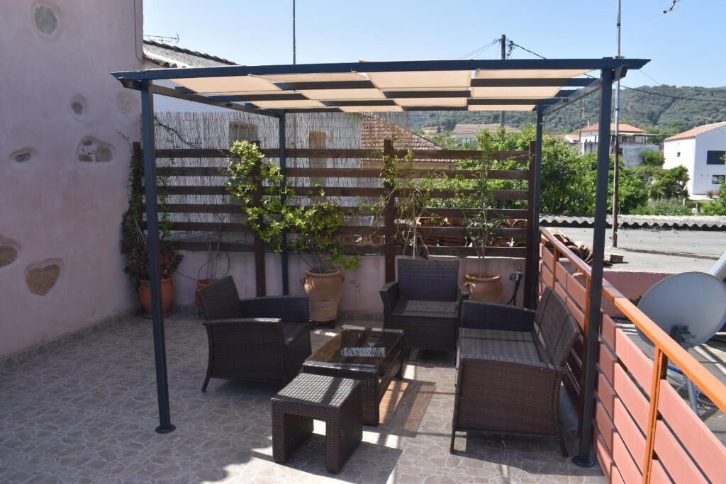 Photo of Patio Balcony in Vatolakkos