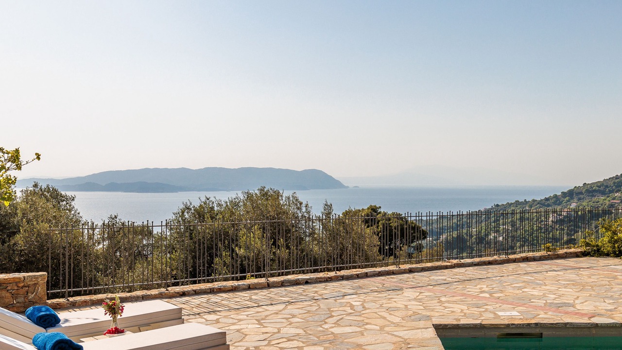 Photo of Outdoor in Glossa