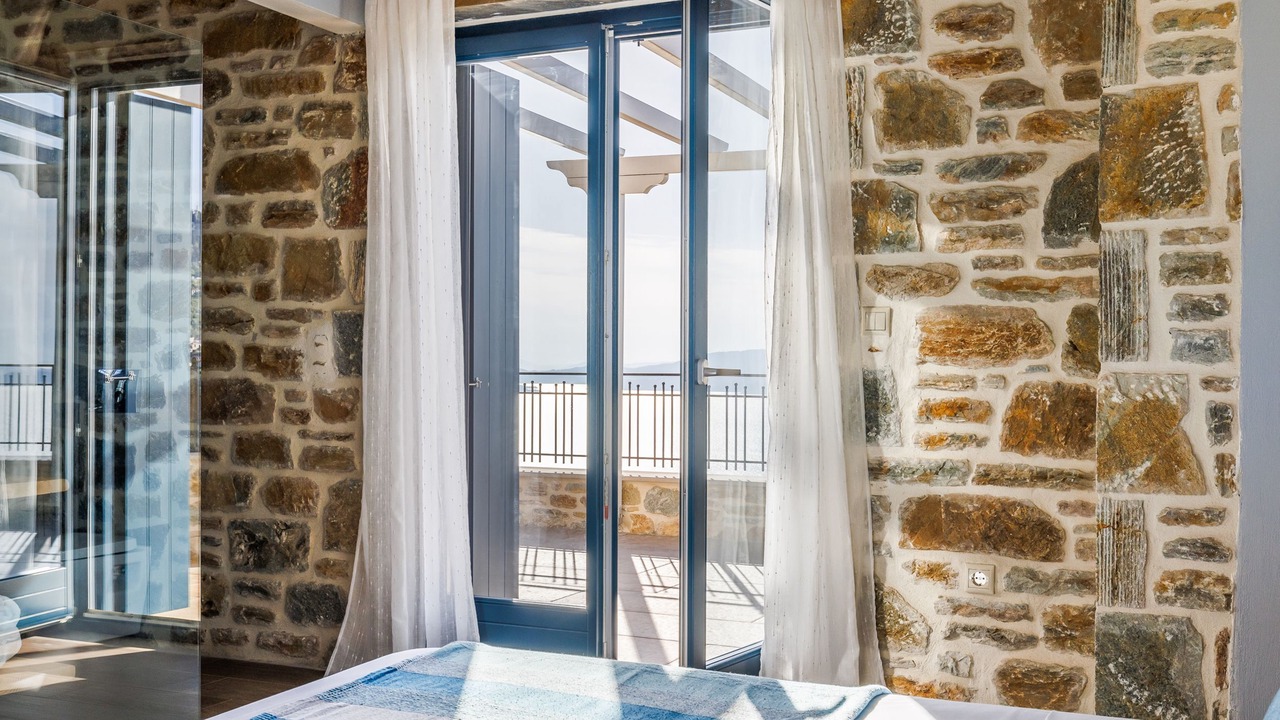 Photo of Bedroom in Glossa