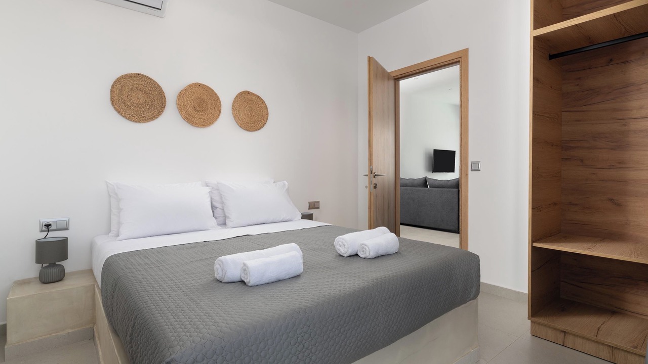 Photo of Bedroom in Petaloudes