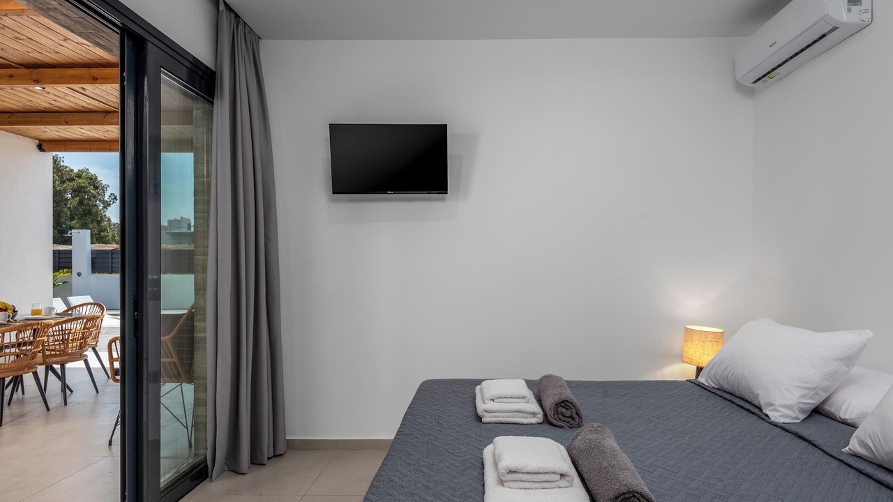 Photo of Bedroom in Petaloudes