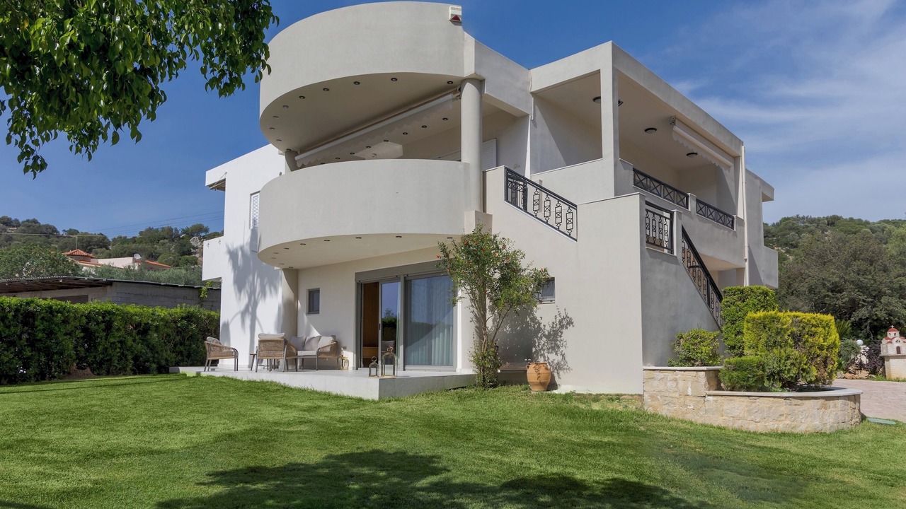 Photo of Outdoor in Perama
