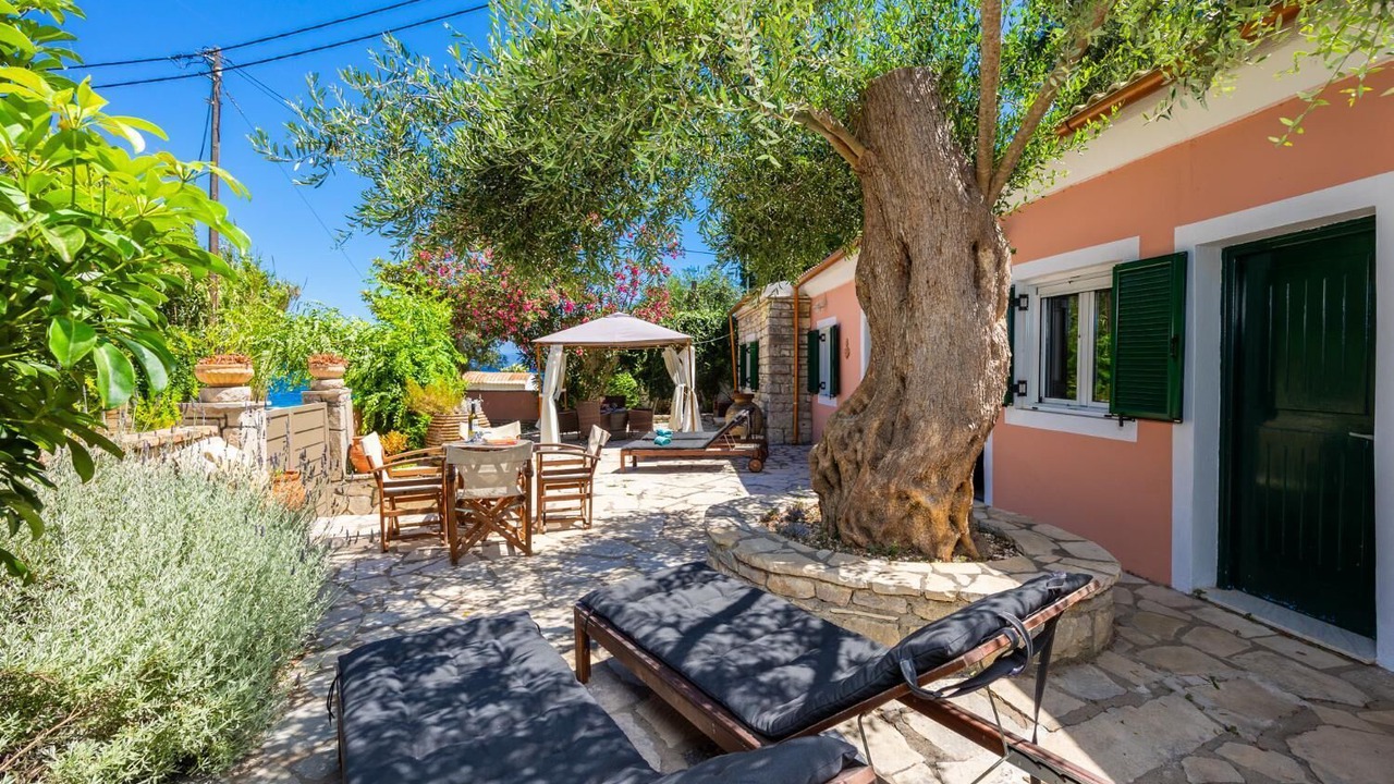 Photo of Others in Longos